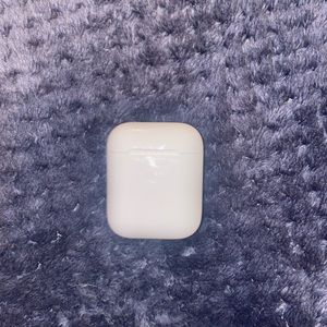 Apple Airpods (1st Generation) I NEED GONE